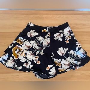 Bishop + young Floral Shorts